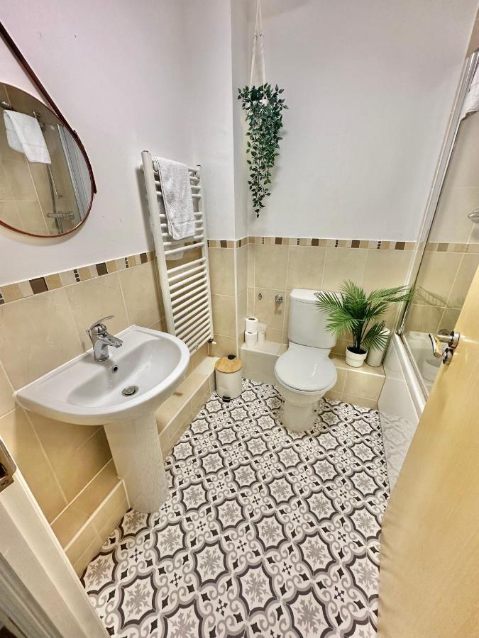 Appartement Wessex House - Cozy Town Centre Two Bedroom - Short Stroll To And Nightlife *